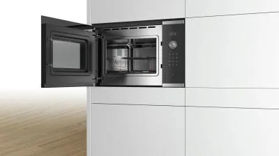 Встраиваемая микроволновая печь Bosch BEL554MS0 25л. 900Вт черный — фото 2